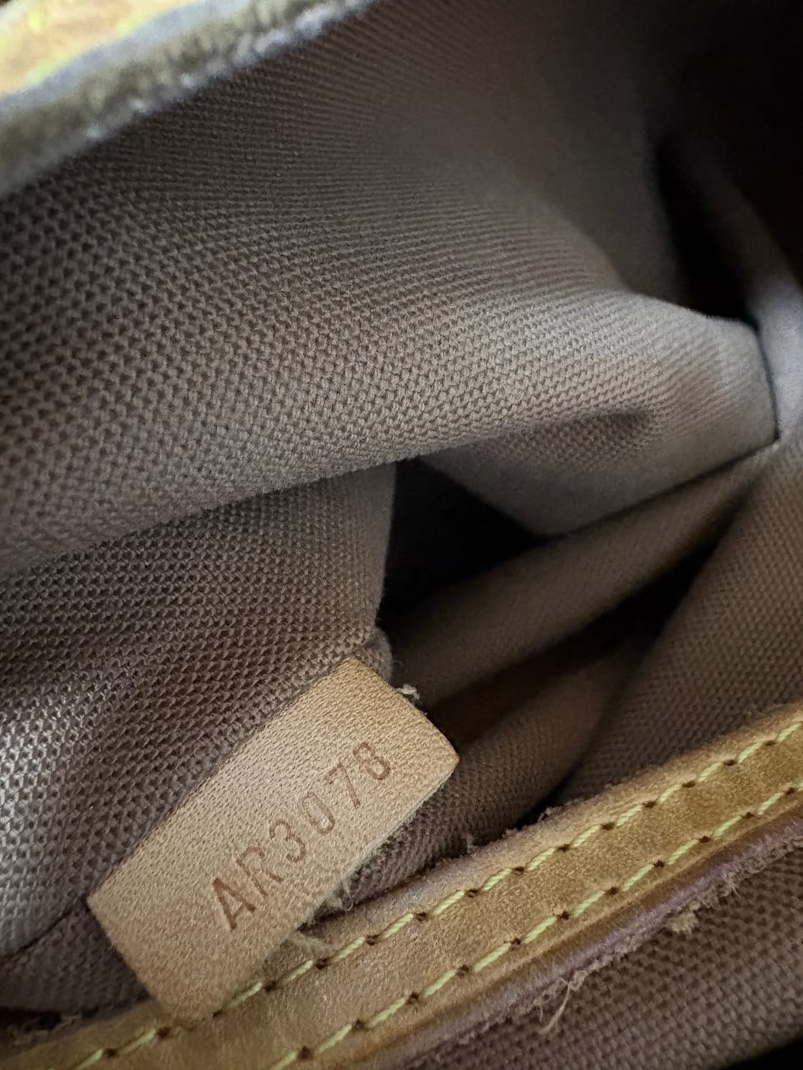 루이비통 카바스메조 GM 상품이미지7