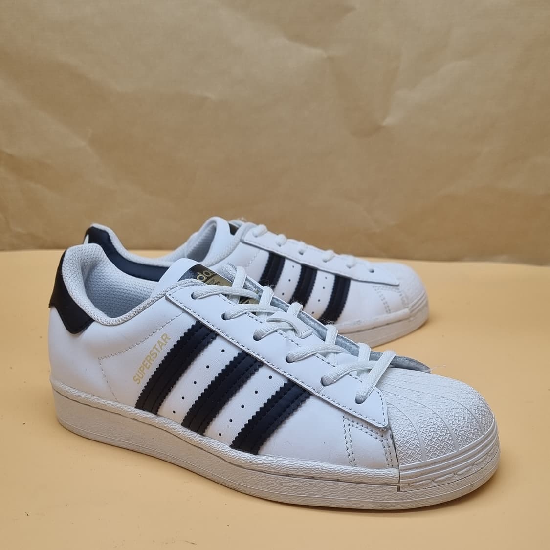 아디다스 슈퍼스타 흰검 스니커즈 220 상품이미지1