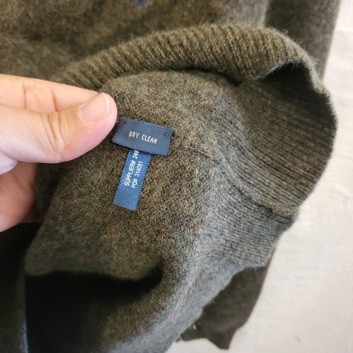 폴로 랄프로렌 램스울 브이넥 니트 상품이미지6