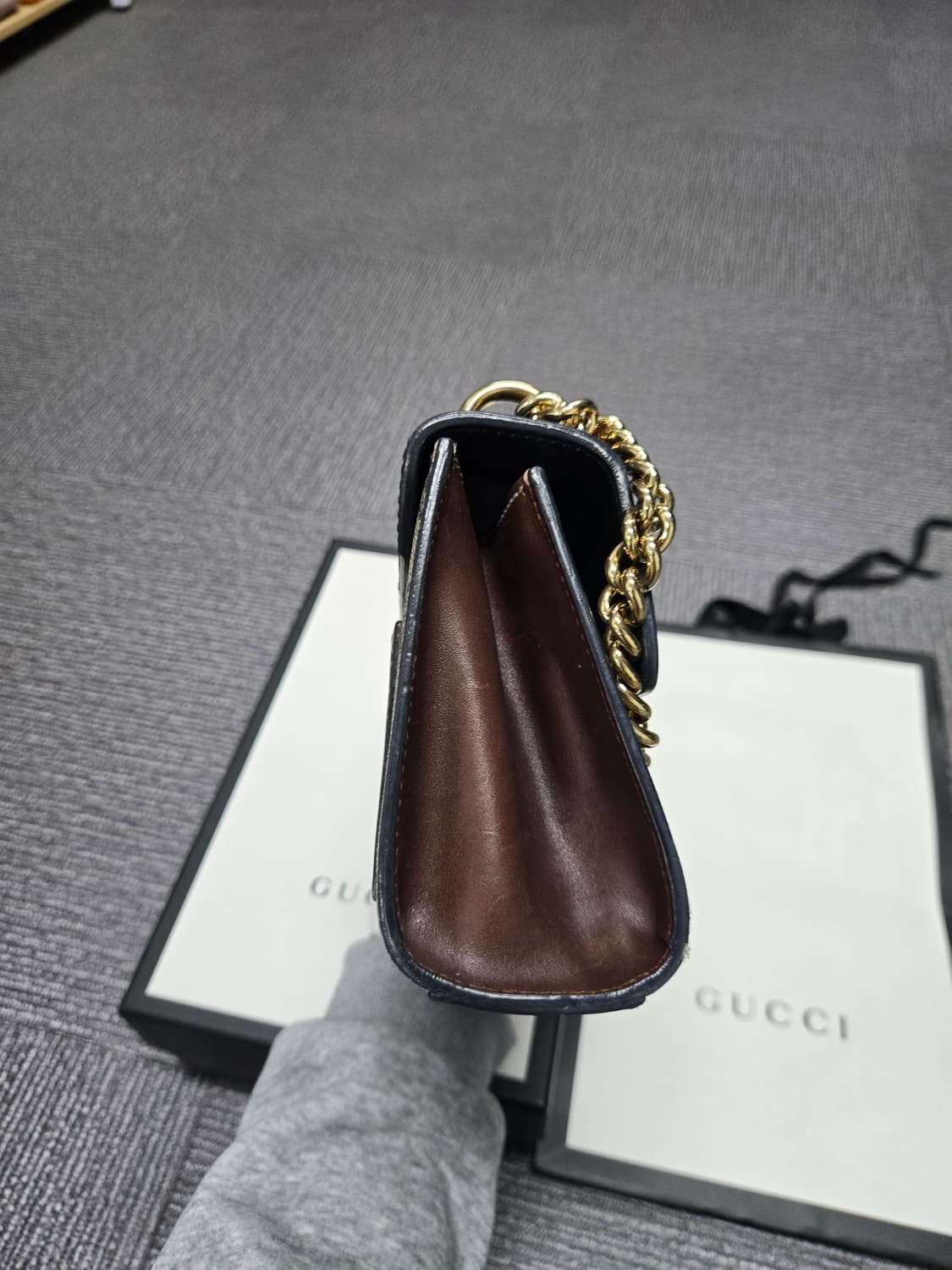 [특가][정품] 구찌 패들락 크로스백 상품이미지4