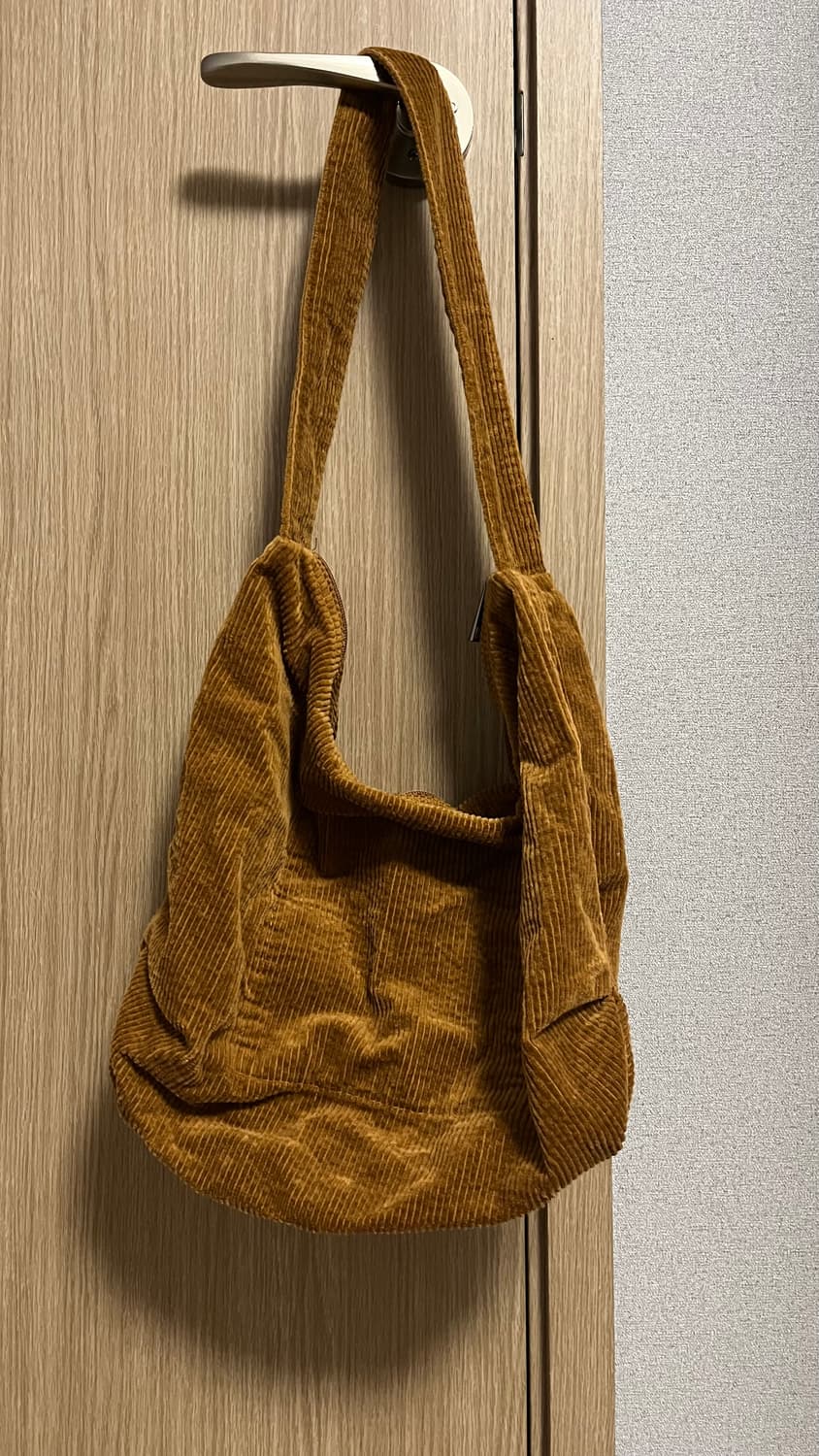 코듀로이 백 숄더백 카키/카멜 상품이미지4