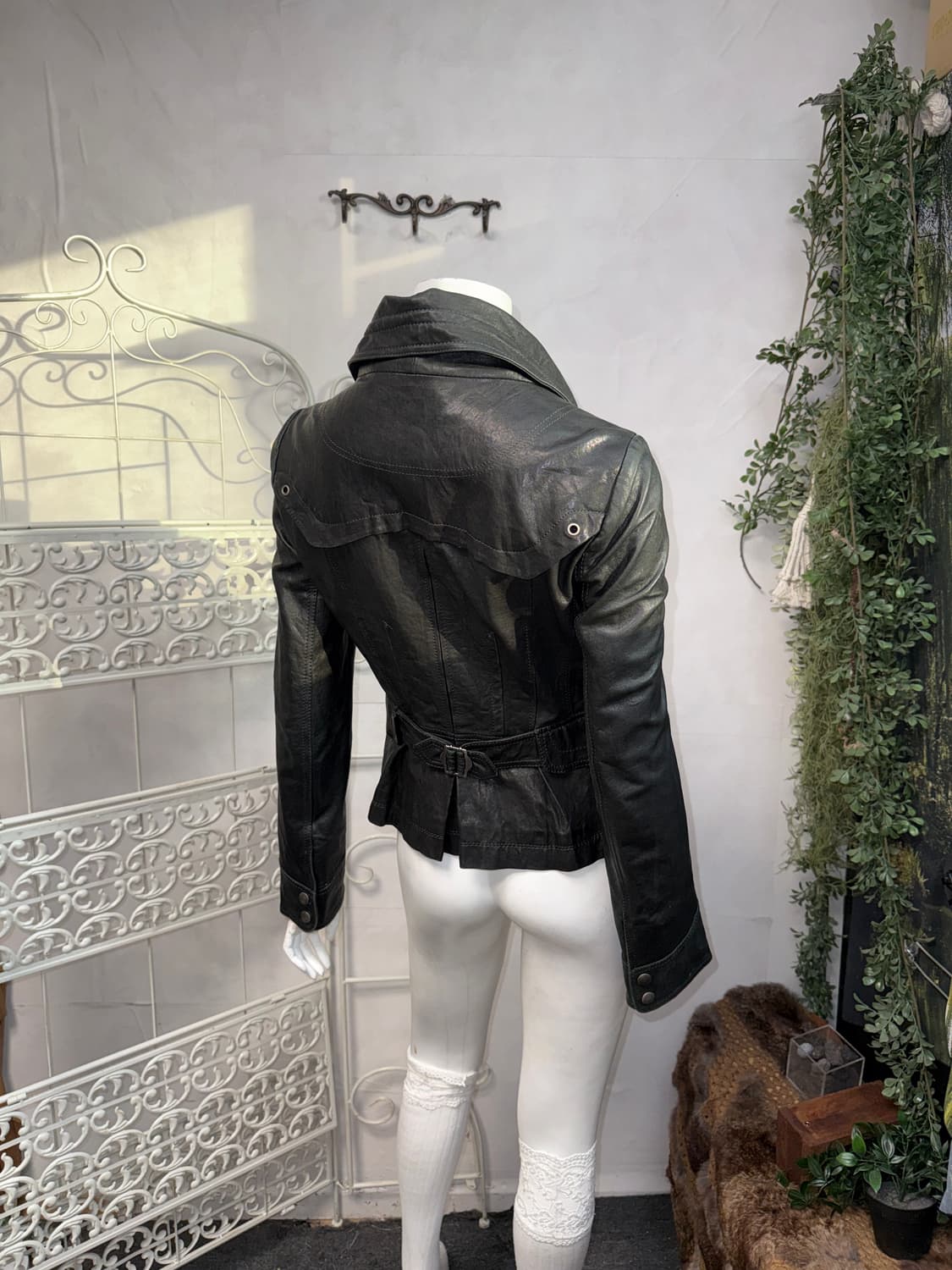 Black lamb skin high neck back buckle jk 상품이미지8