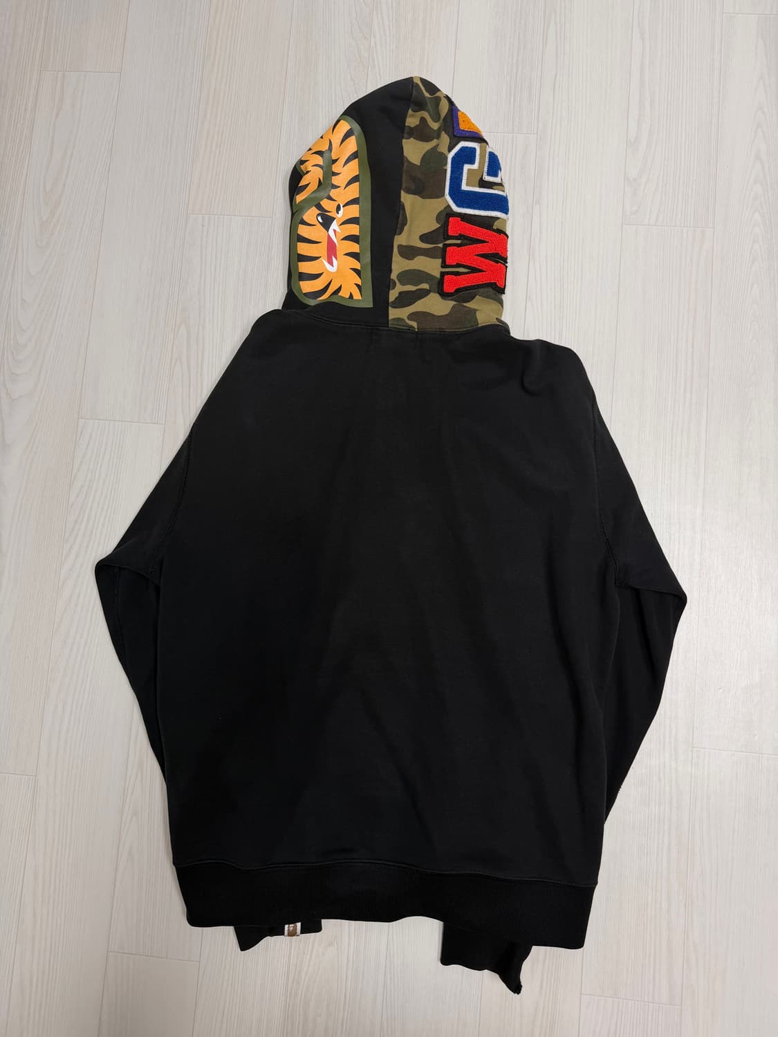 베이프 샤크후드 블랙 녹계 2XL 상품이미지2