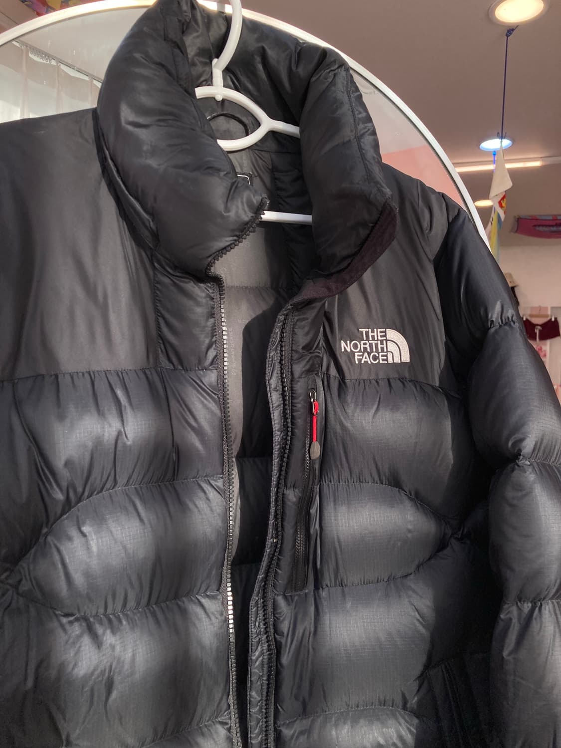 노스페이스 THENORTHFACE 블랙 숏패딩 상품이미지3