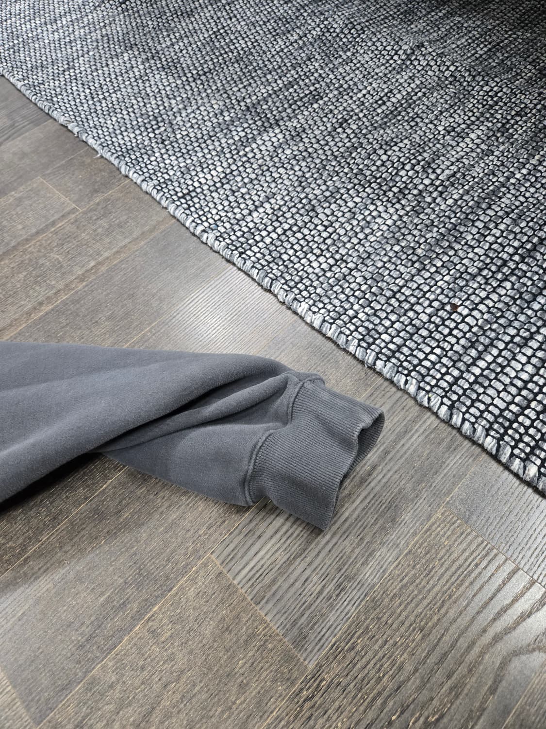 테켓 맨투맨 그레이 상품이미지3