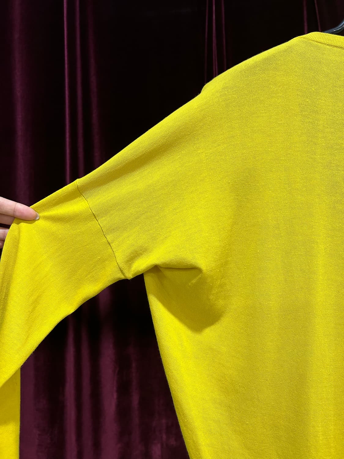 ACNE STUDIOS yellow v-neck knit 상품이미지8