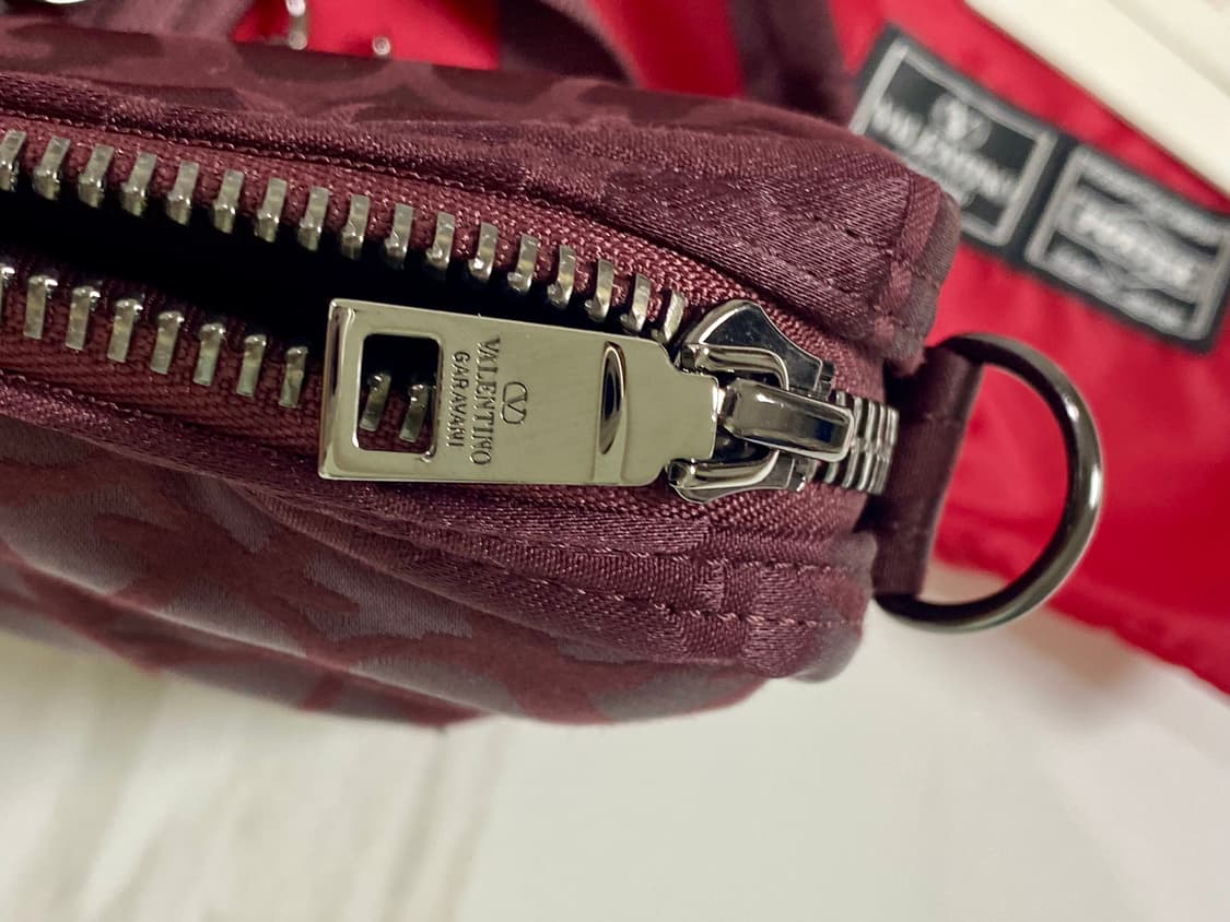 발렌티노x요시다포터 가라바니 로코 백 버건디 상품이미지8