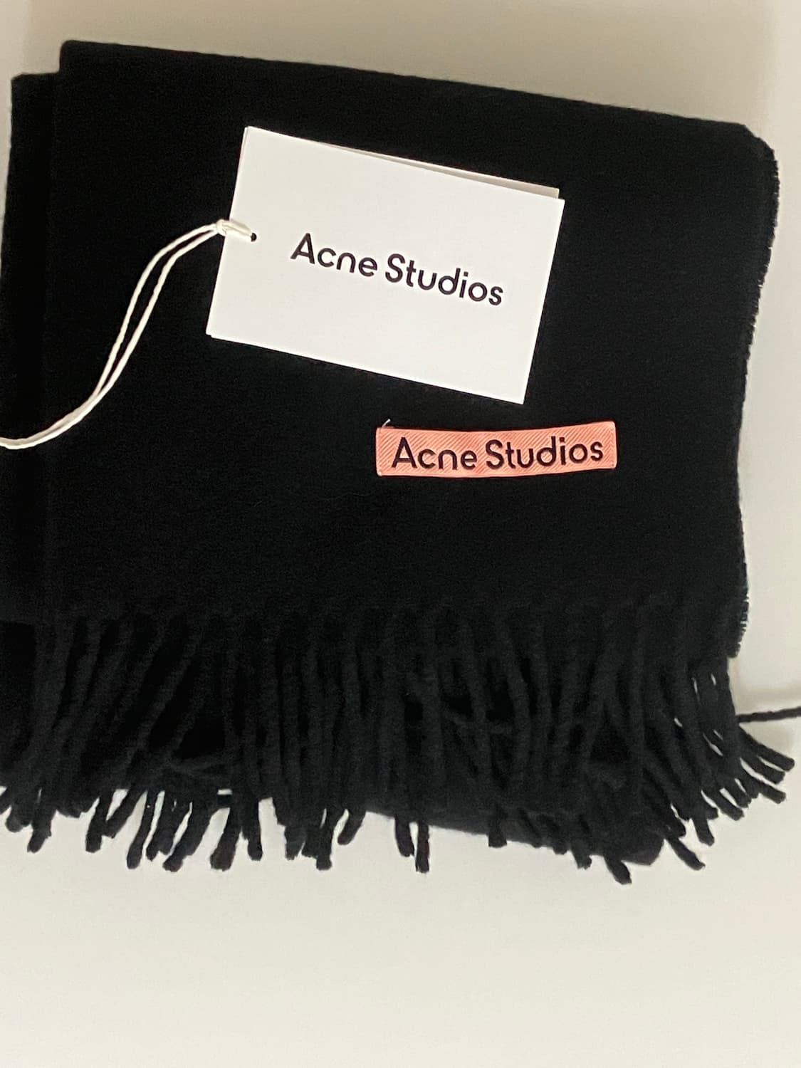 아크네 머플러 블랙  상품이미지1