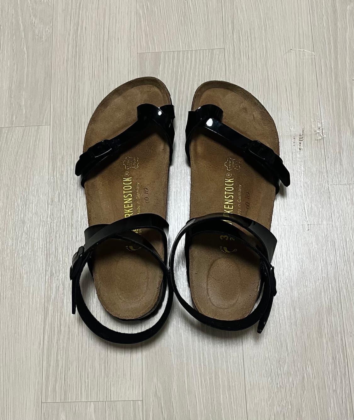 버켄스탁 야라 블랙 샌들 상품이미지3