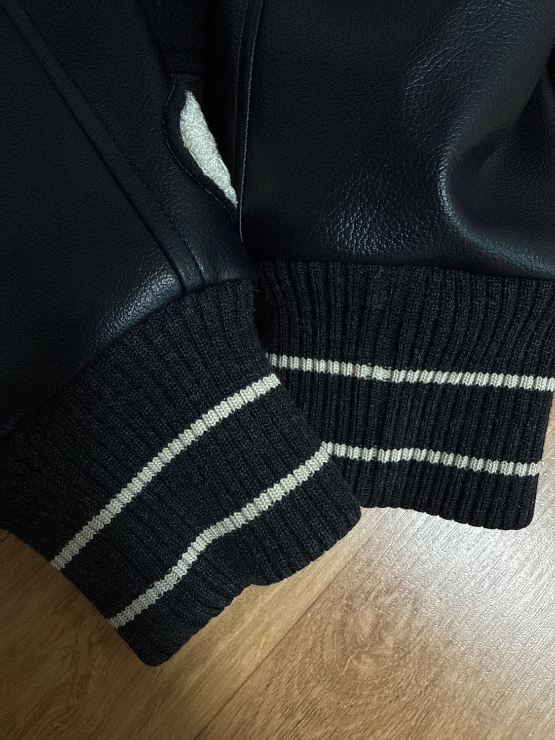 캐피탈 본 바시티 3 상품이미지6