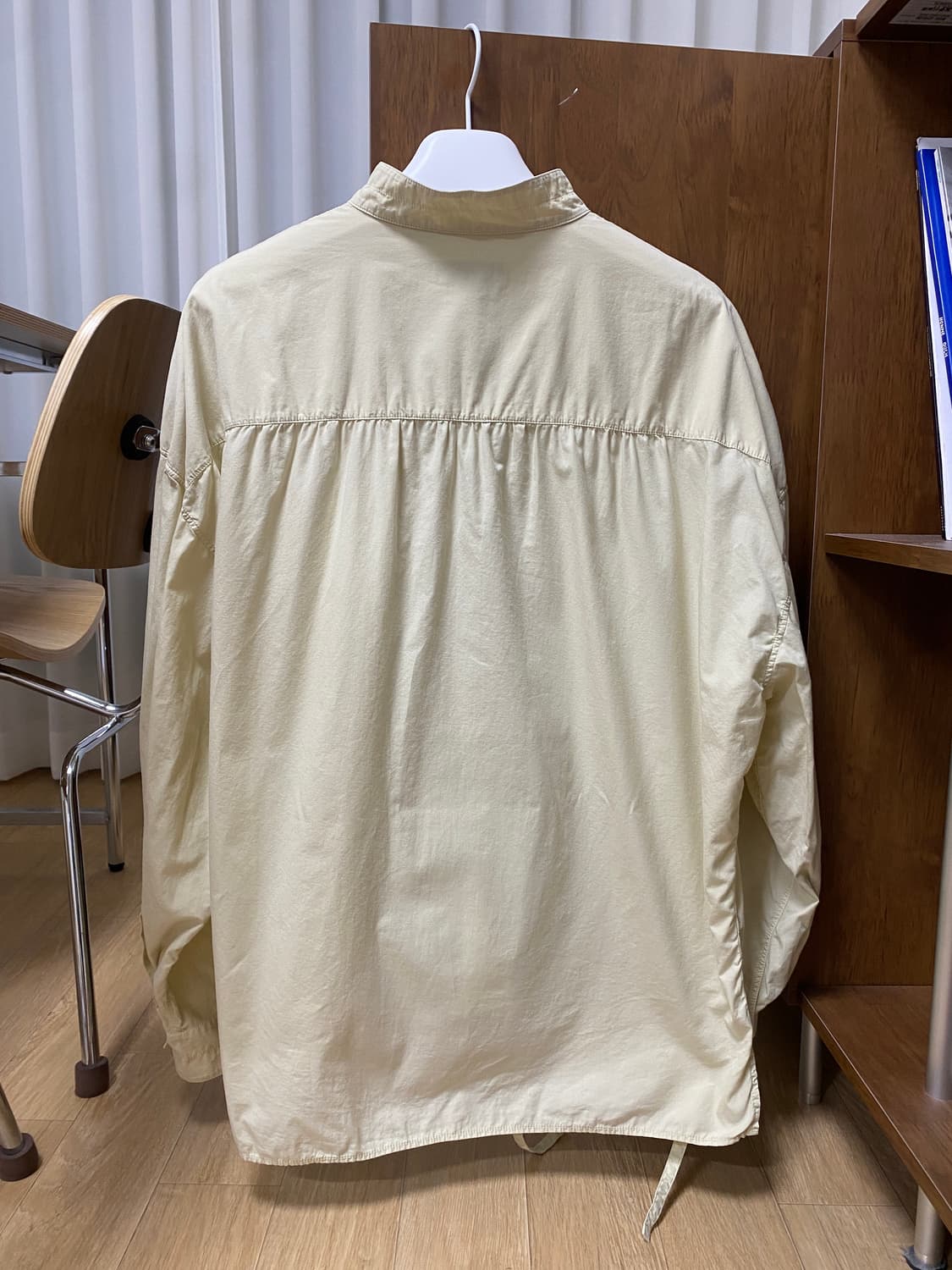 르메르 오피서 카라 트위스트 셔츠 42사이즈 상품이미지9