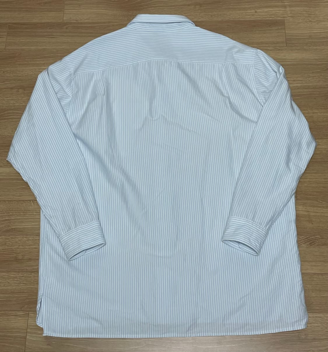 유니클로 JW Anderson 옥스포드 셔츠 스트라이프 블루 상품이미지3