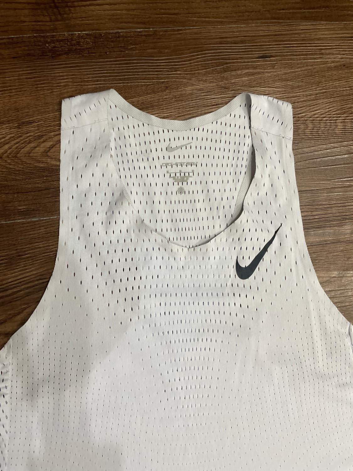 나이키 에어로스위프트 드라이 핏 ADV 러닝 싱글렛 상품이미지2