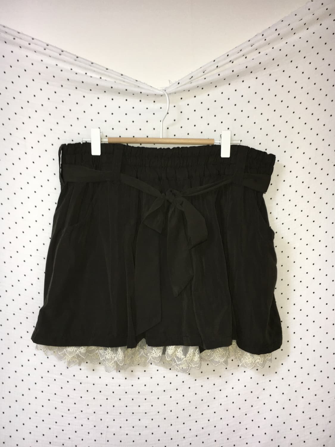 카키 레이스 반바지 상품이미지1