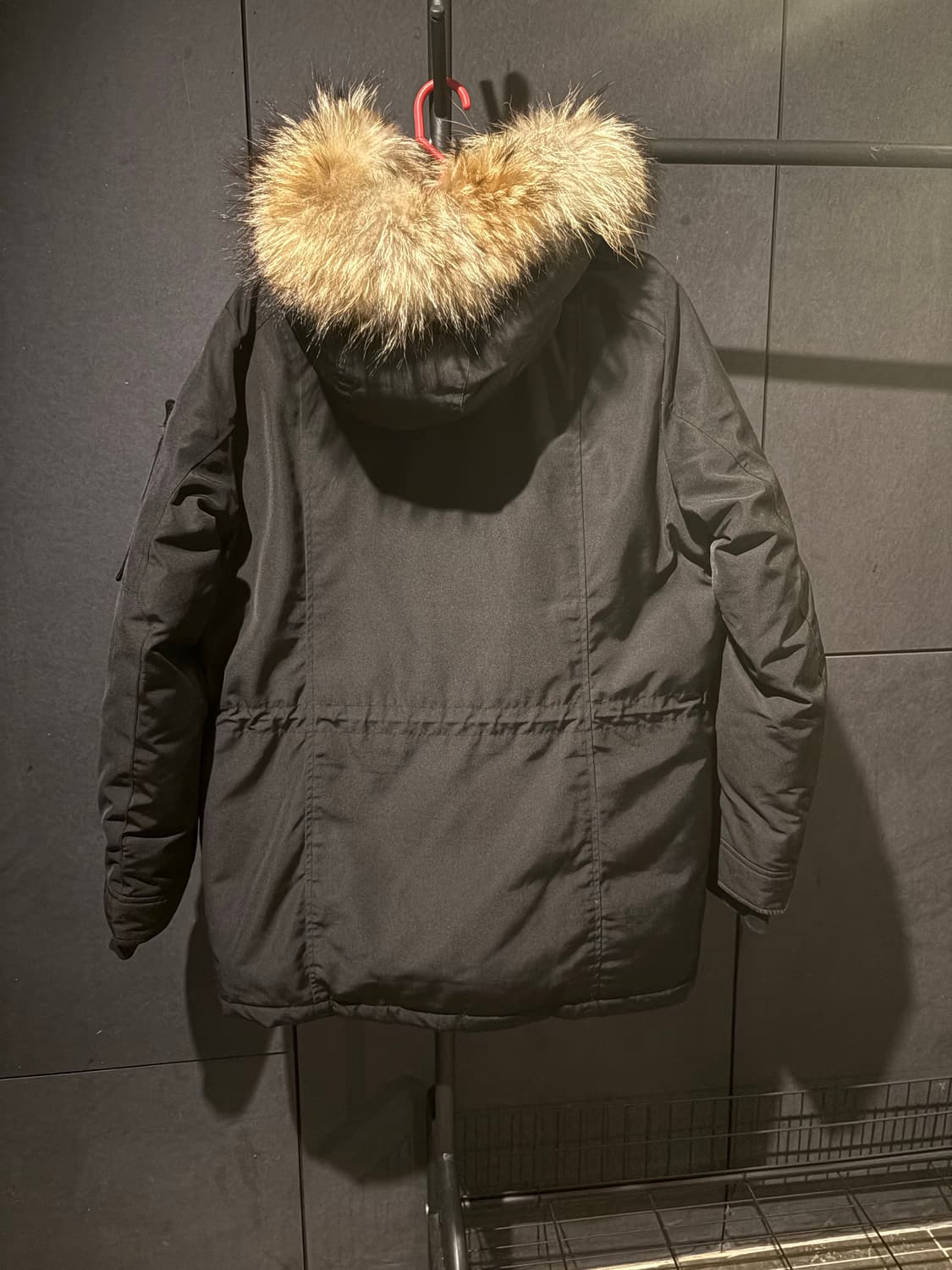 [중고/M] 상태좋은 게스 여성패딩 상품이미지4