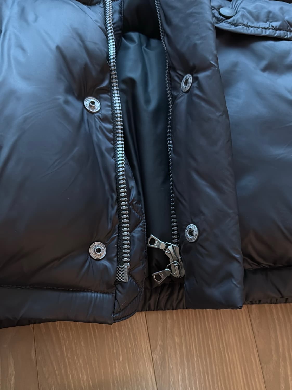 아워레가시 레녹스 푸퍼 자켓 상품이미지7