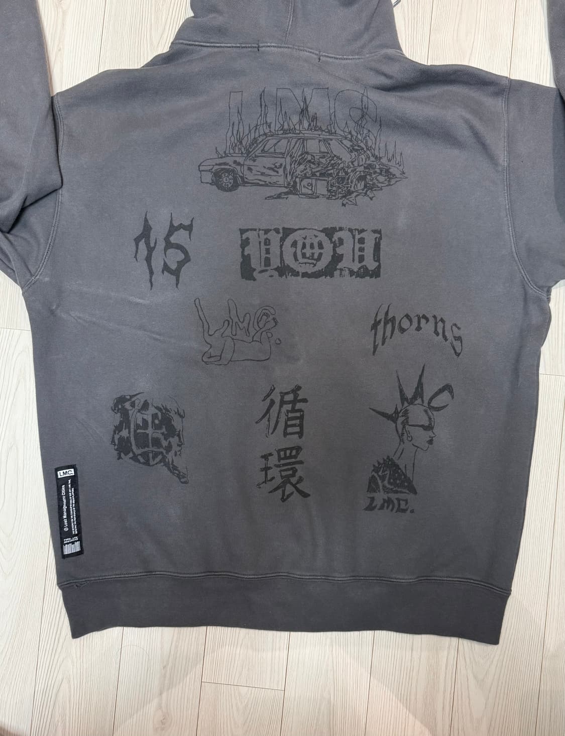 LMC 그래픽 후드티 상품이미지5