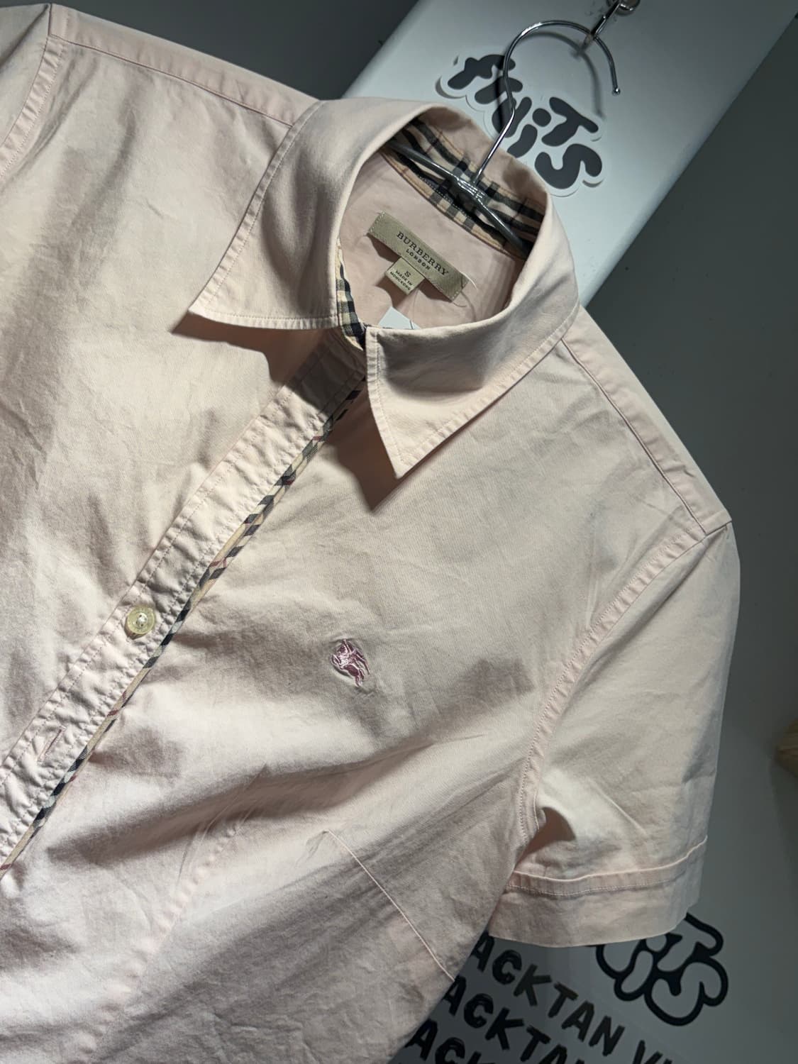 버버리 노바체크 트리밍 로고 반팔셔츠 상품이미지3