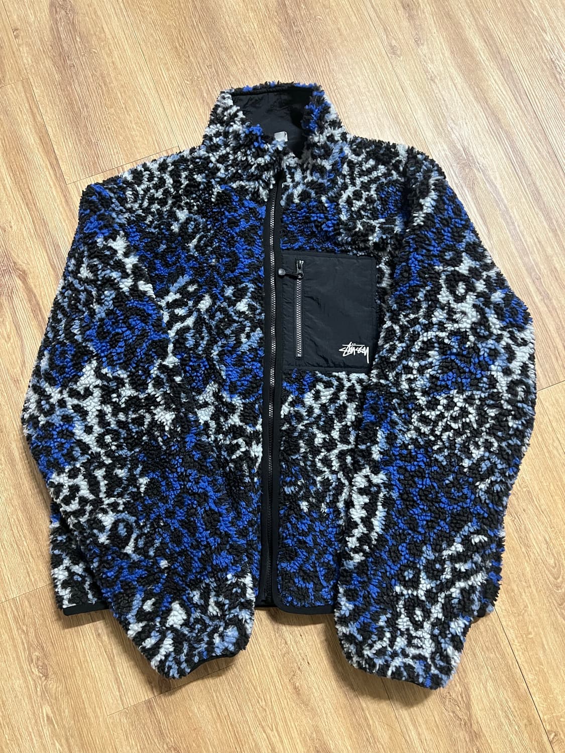 스투시 쉐르파 리버시블 자켓 블루 레오파드 상품이미지2