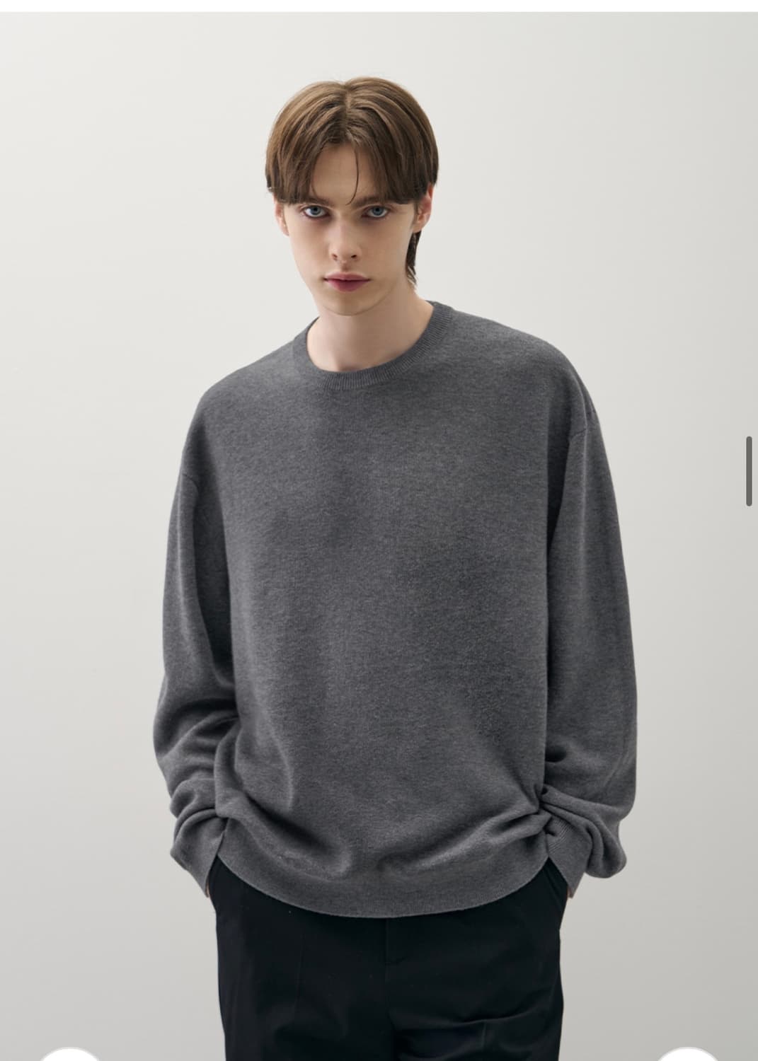 (새상품)(M) 드로우핏 소프트 울 크롭 라운드 니트 CHARCOAL 상품이미지4