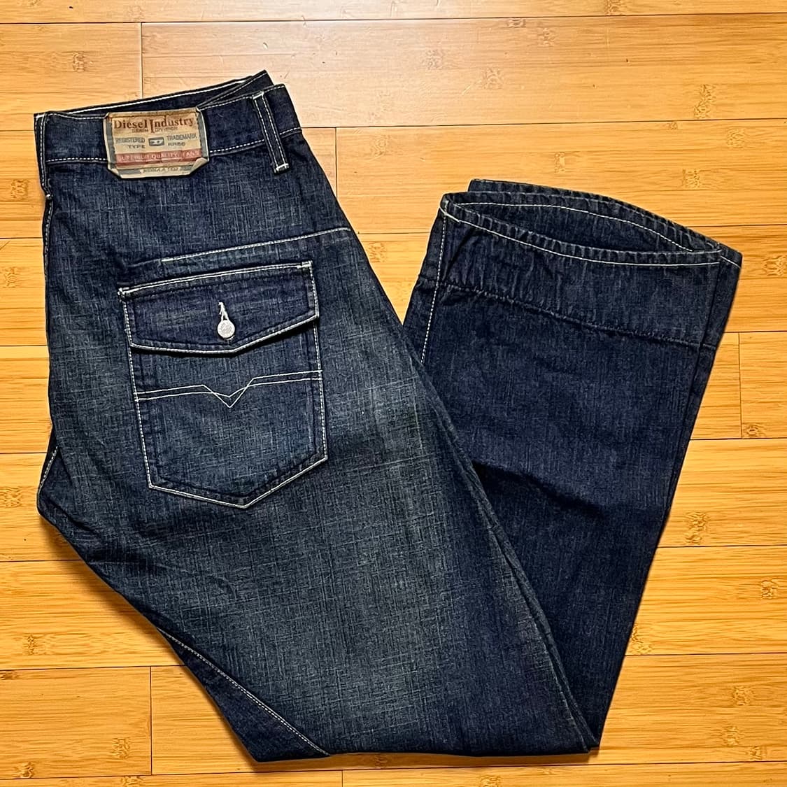 디젤 엔지니어드진 W32 상품이미지1