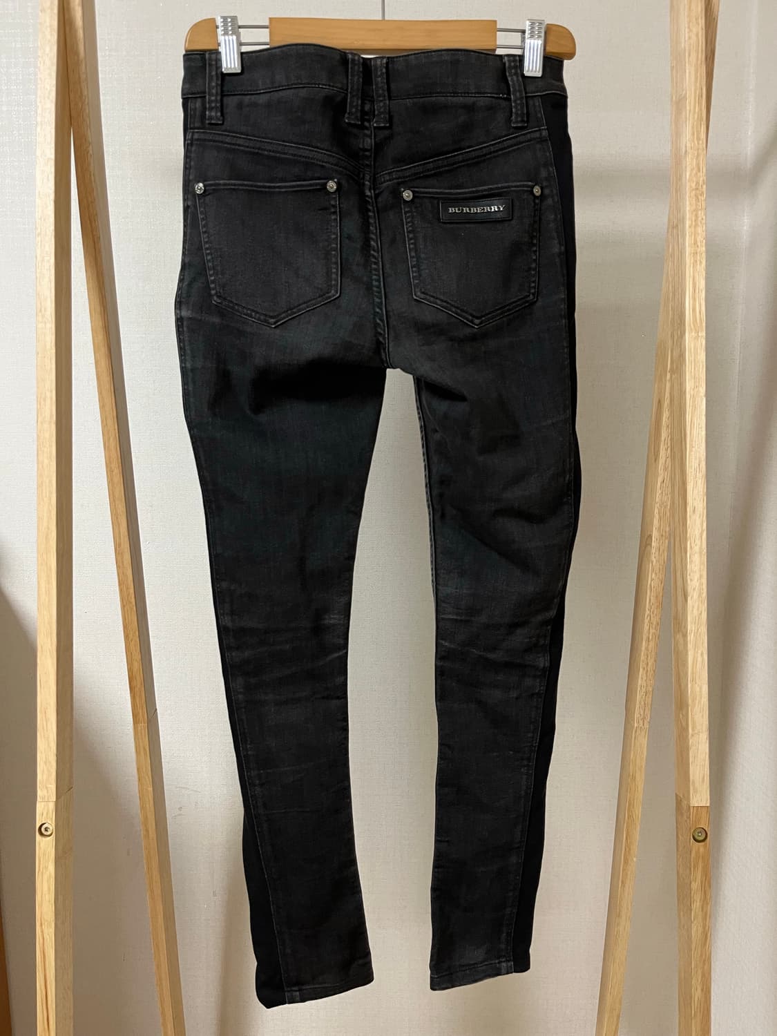 버버리 블랙 스키니진 26 정품 상품이미지2