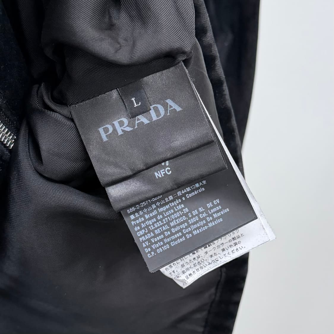 [S+급/L] 프라다 벨벳 데님 블루종 자켓 블랙 상품이미지7