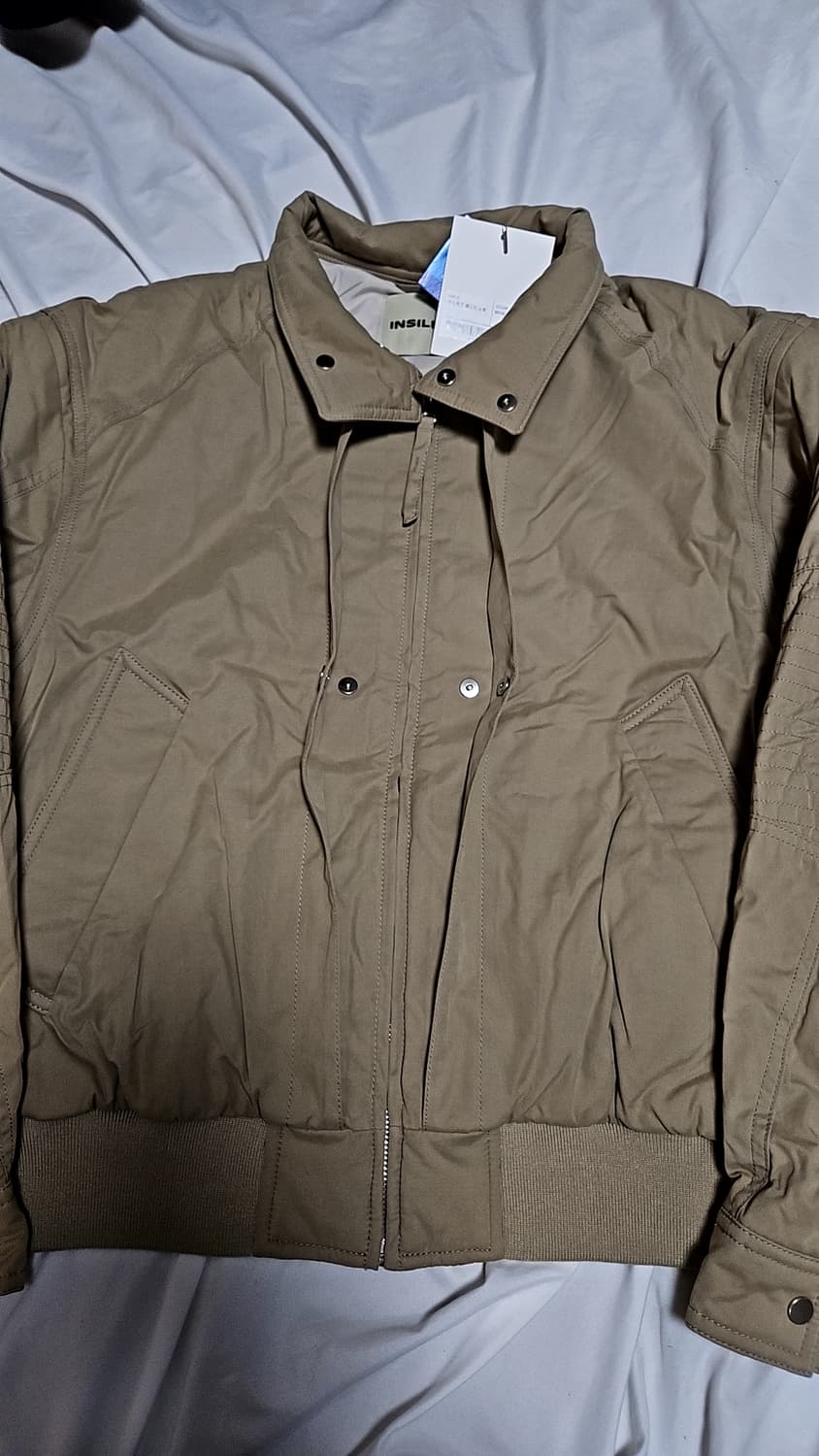 인사일런스 아스트로 패디드 자켓 M사이즈 팝니다 상품이미지4