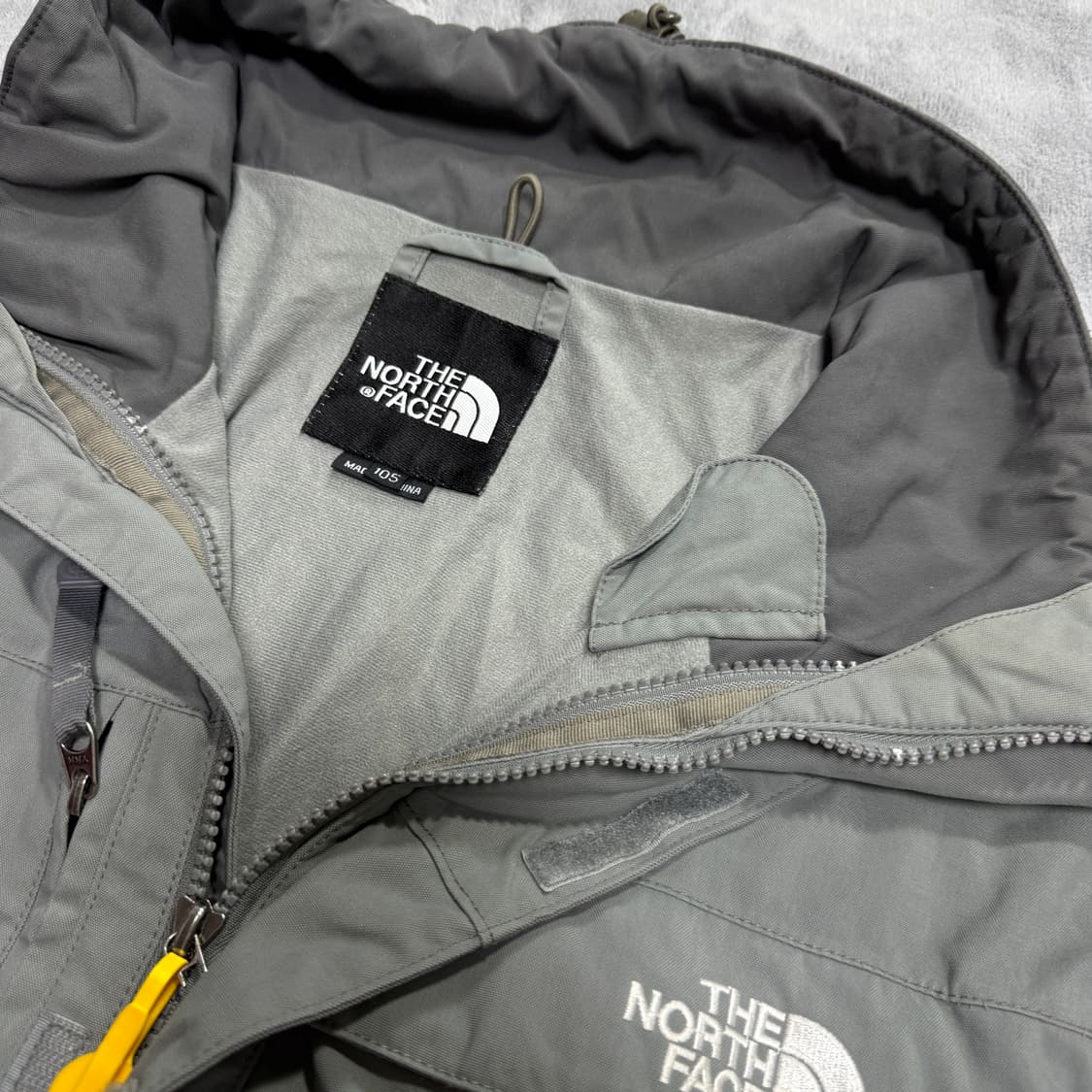 노스페이스 하이벤트 마운틴 바람막이 센터 백로고  상품이미지4