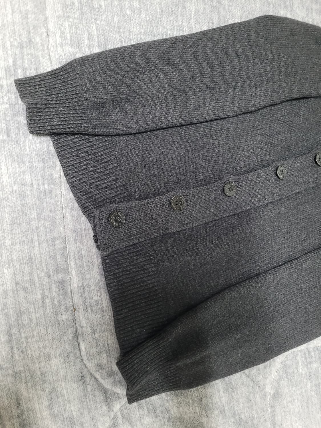 스톤아일랜드 램스울 울니트 가디건 다크그레이 상품이미지5