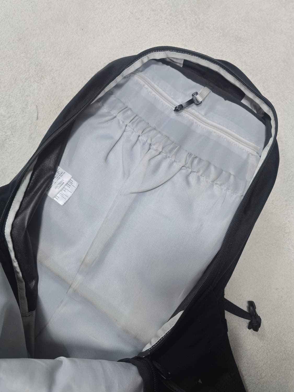 Arcteryx 아크테릭스 맨티스 32 백팩 블랙 상품이미지8