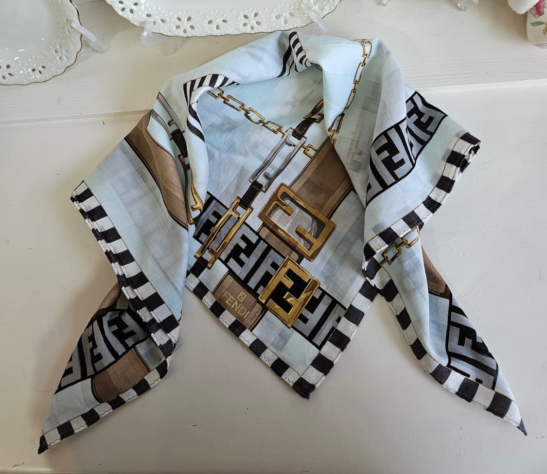 펜디(Fendi) 손수건 스카프 상품이미지5
