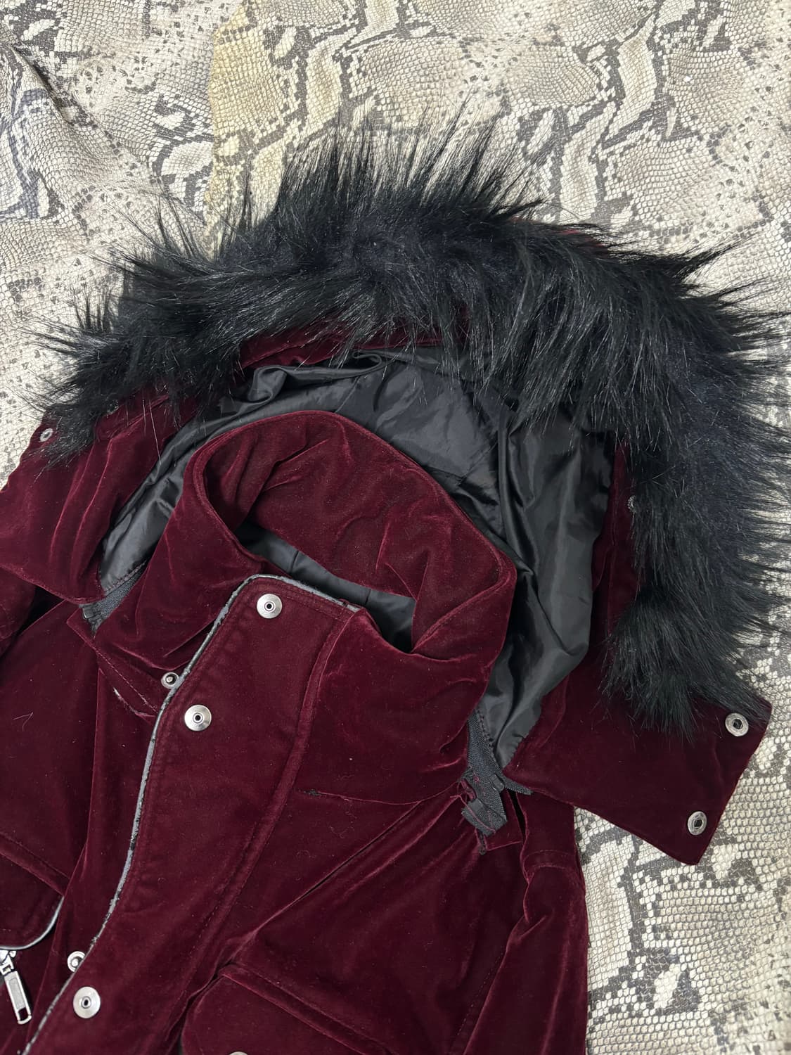 2000s Mood Burgundy Black intheattic 상품이미지8