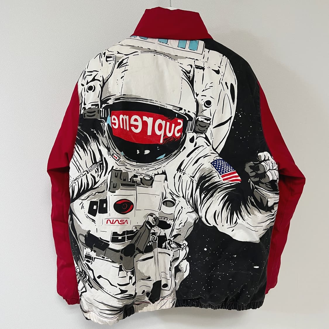 슈프림 16FW 우주인 패딩 퍼피 자켓 레드 상품이미지1