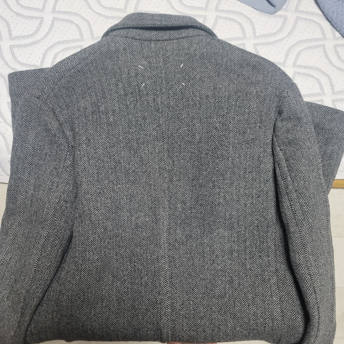 주카스페이스 마르지엘라 백스티치 코트 48 상품이미지2