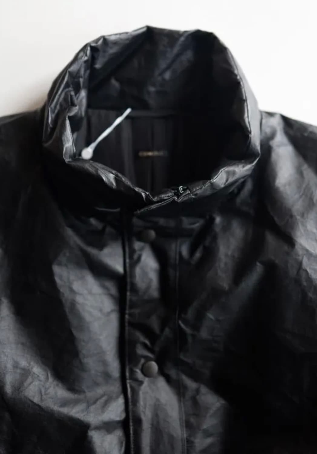 코모리 페이퍼 레더 페디드 자켓 상품이미지3