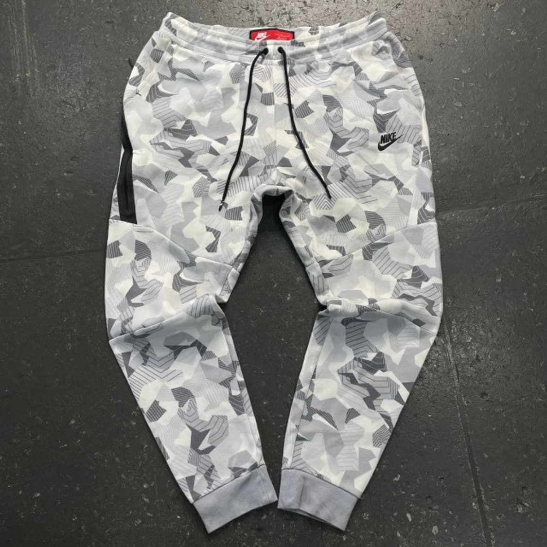 100 나이키 테크팩 팬츠  상품이미지1