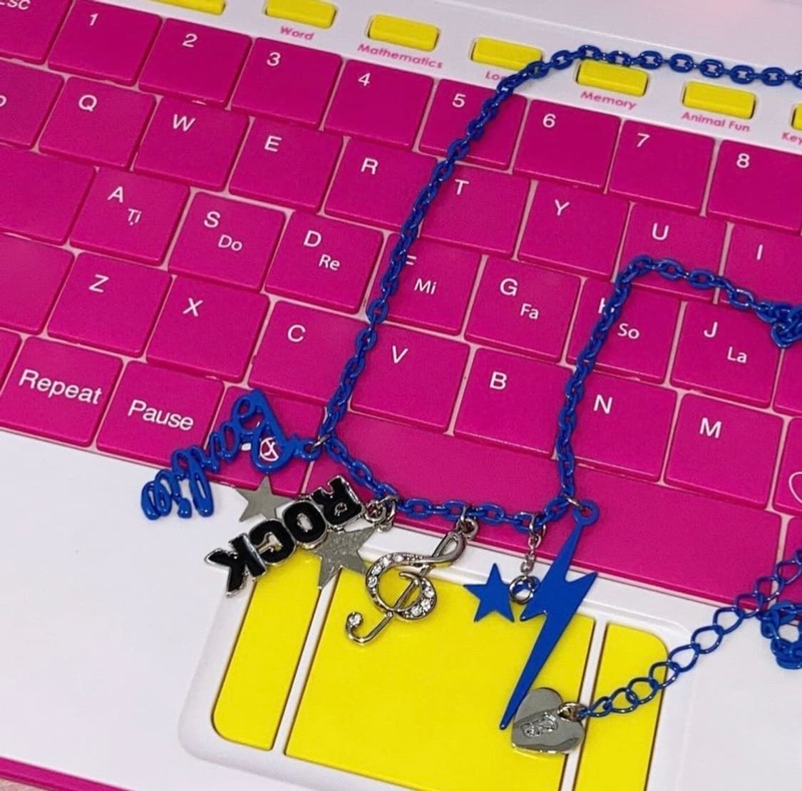 Barbie 바비 락스타 블루목걸이 빈티지목걸이 고전 상품이미지3