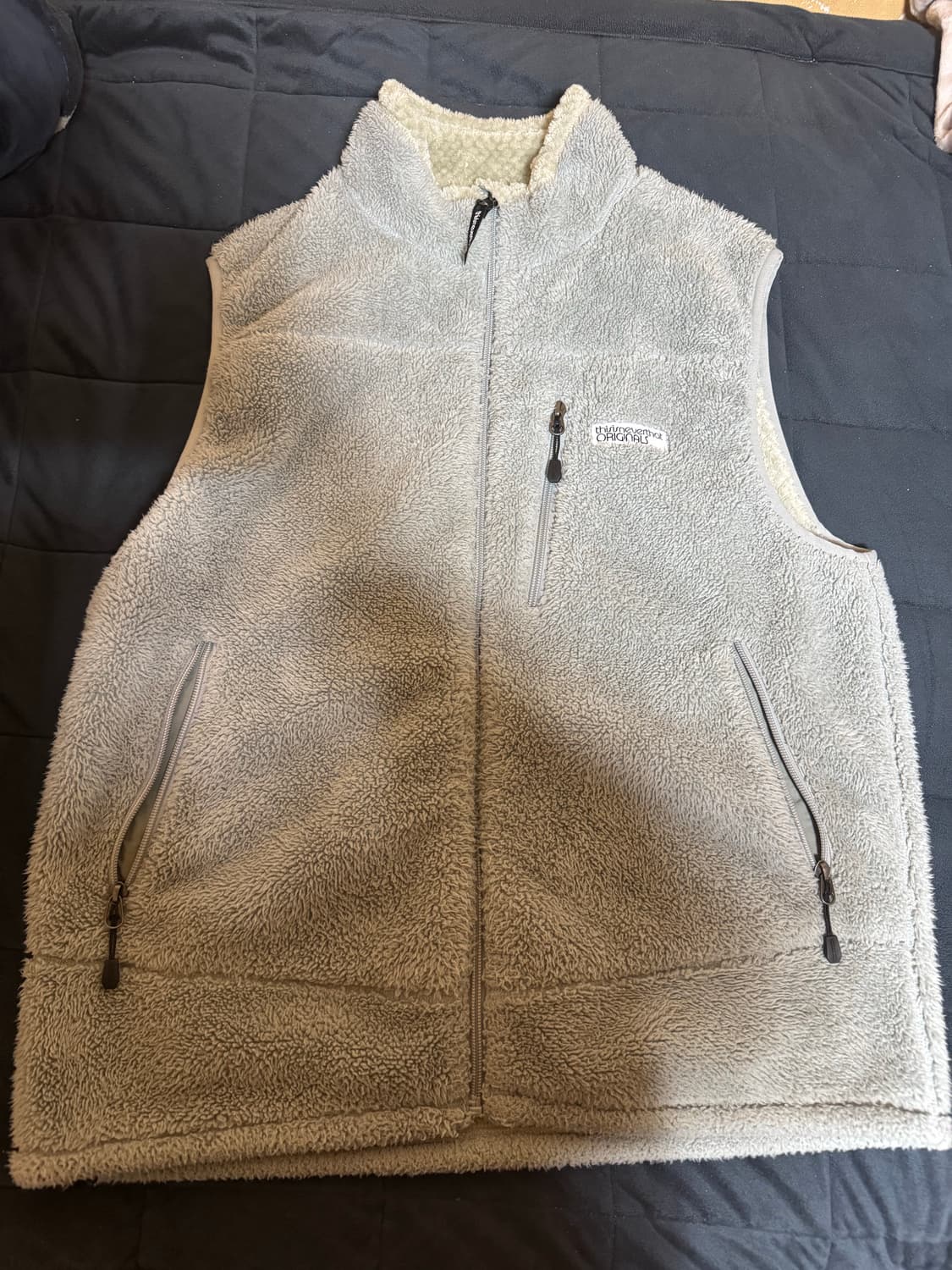 디스이즈네버댓 후리스 플리스 베스트 그레이 M size 상품이미지1