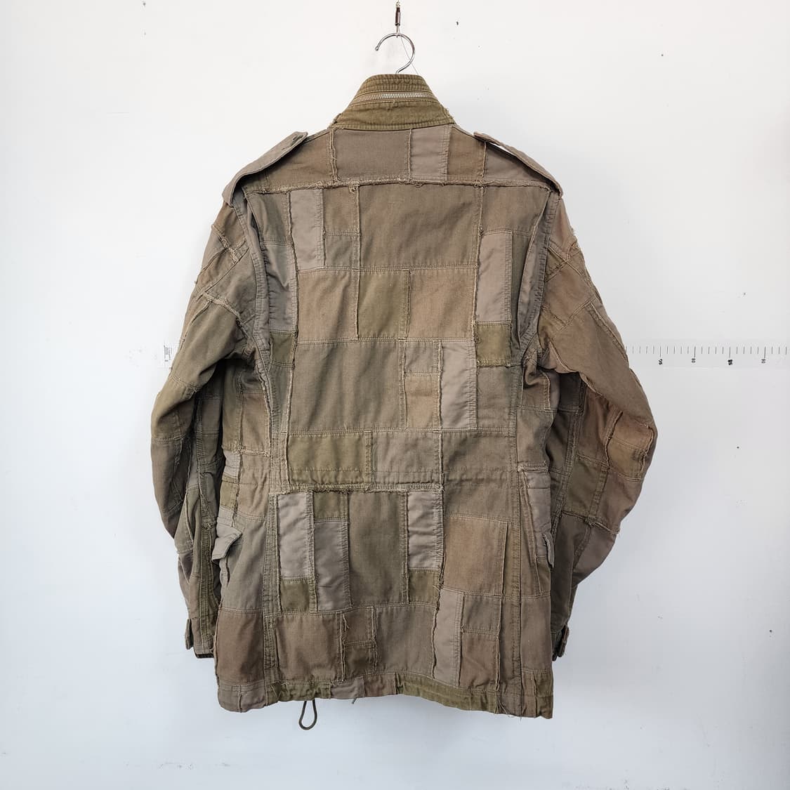 준야 와타나베 카키 패치워크 야상 자켓 상품이미지3