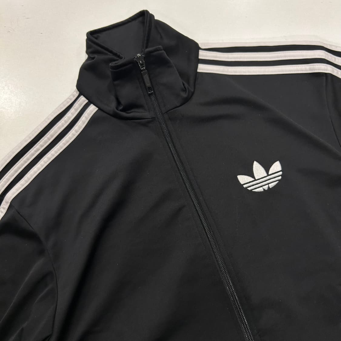 [90] 12s 아디다스 파이어버드 삼선 트랙탑 블랙 상품이미지3
