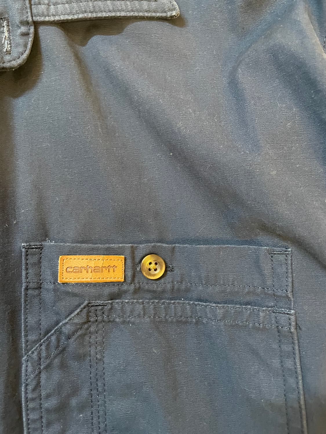 칼하트 오리지널핏 레더패치 워크 셔츠 다크네이비 상품이미지3