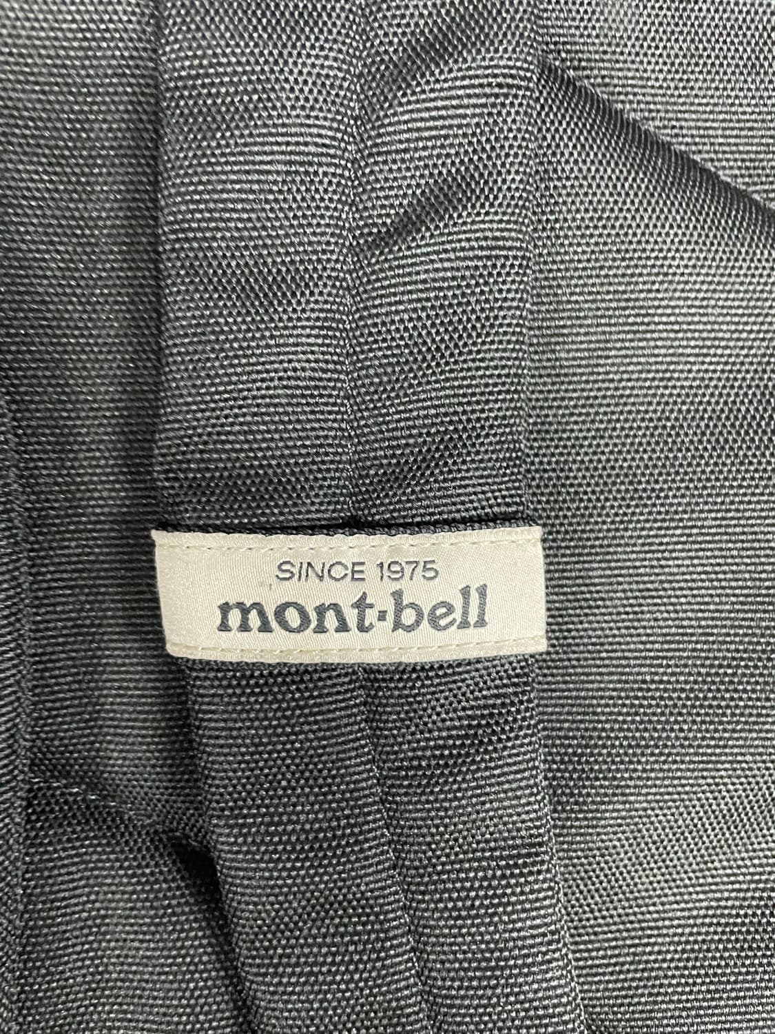 mont- bell 스웨이드 배색 백팩 상품이미지6