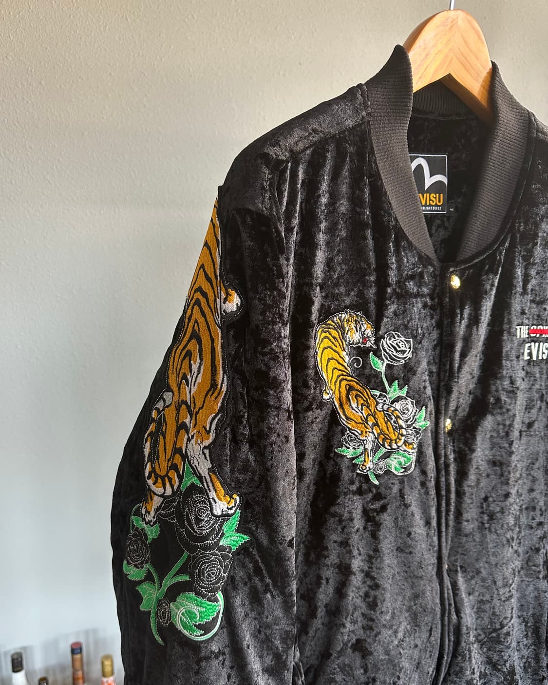 [2XL]에비수 Evisu 타이거 벨루어 벨벳 블루종 점퍼 상품이미지2