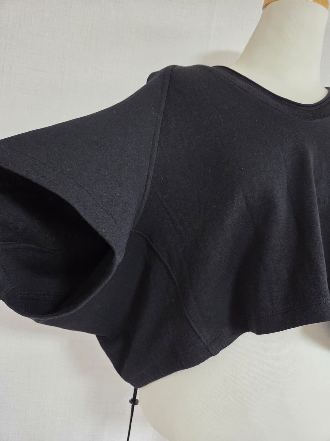 온앤온 크롭티 상품이미지2