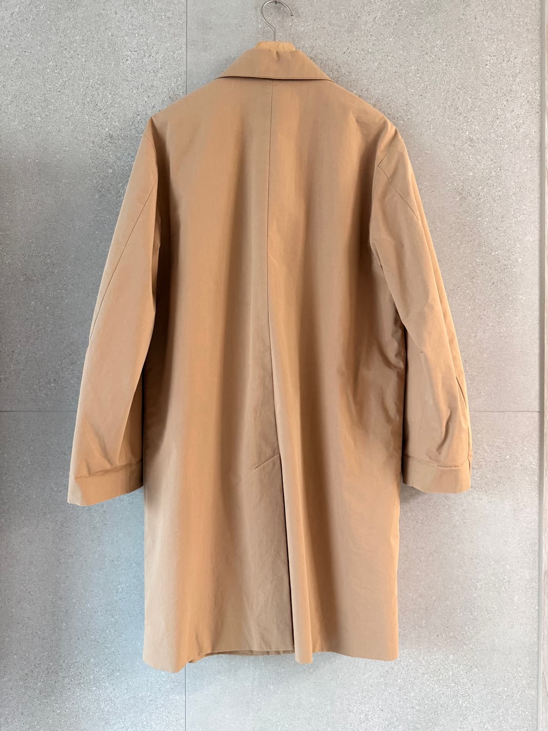 톰보이 베이지 트렌치코트 오버핏 상품이미지4