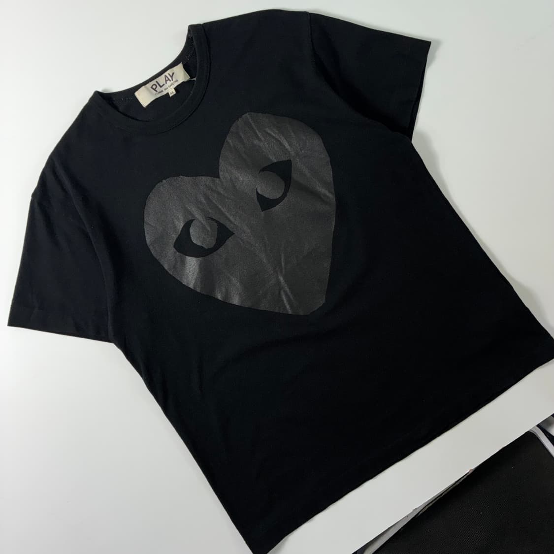 Comme des Garcons  꼼데가르송 빅하트 블랙 반팔 티셔츠   상품이미지2