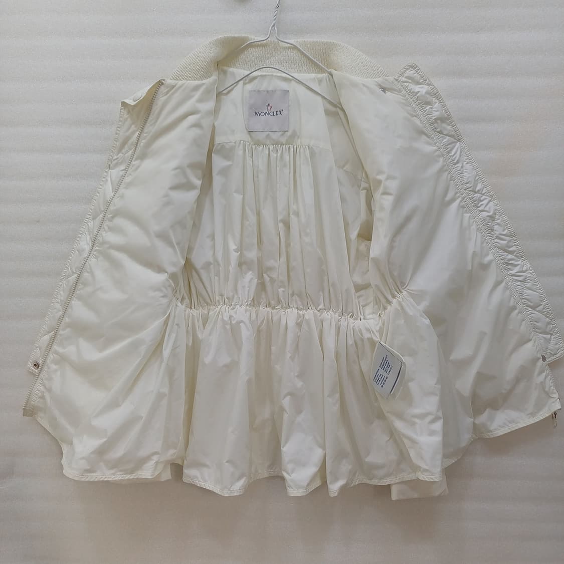 정품 몽클레어 간절기 구스 다운 패딩 여성 3 거의새것 사랑봉봉 상품이미지4