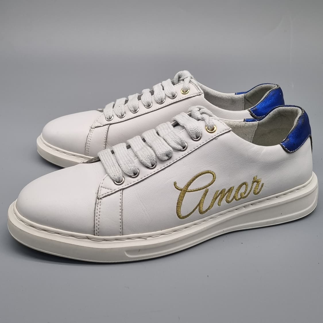 무크 스니커즈250 상품이미지1