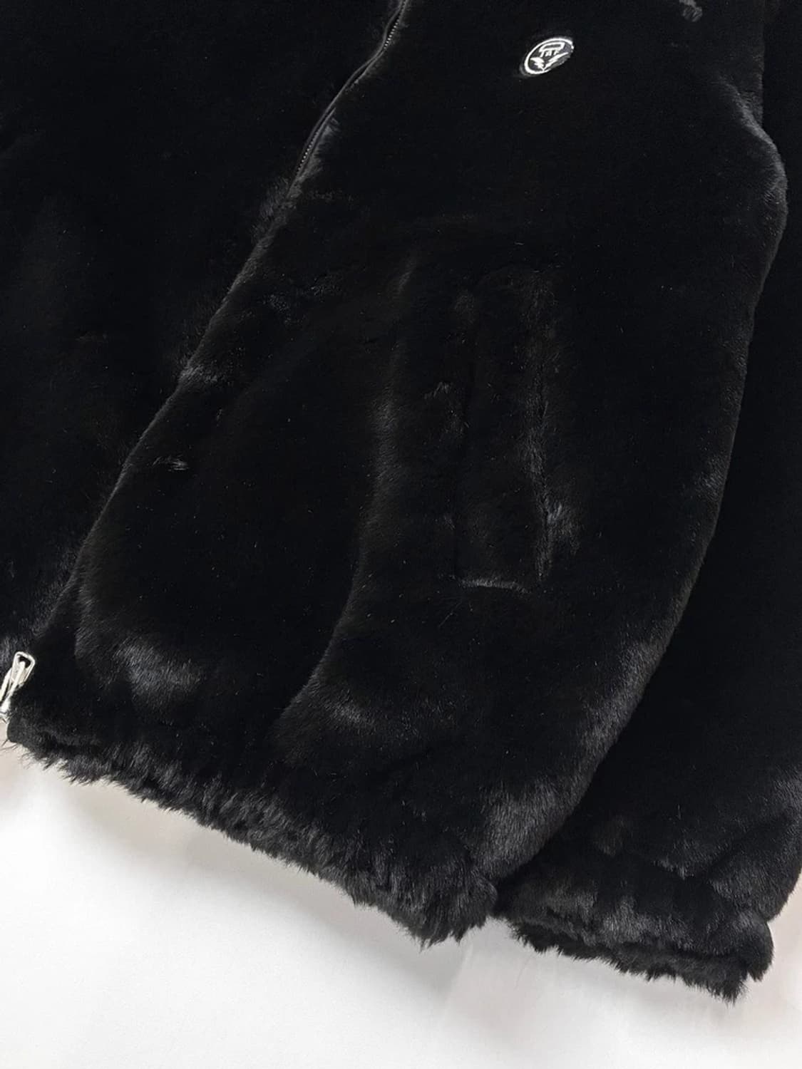 디아프바인 DIAFVINE 빅 로고 퍼 자켓 PN5610 상품이미지7